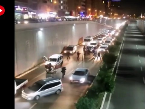 Trafikte durup göbek atan düğün konvoyuna 2 bin 600 TL ceza