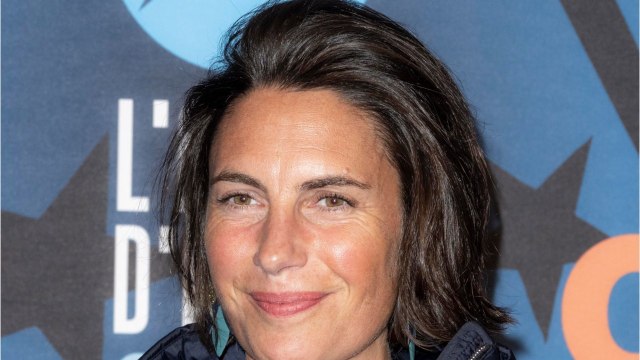 GALA VIDEO - « Si sexy sur cette moto : Karine le Marchand sous le charme d’Alessandra Sublet