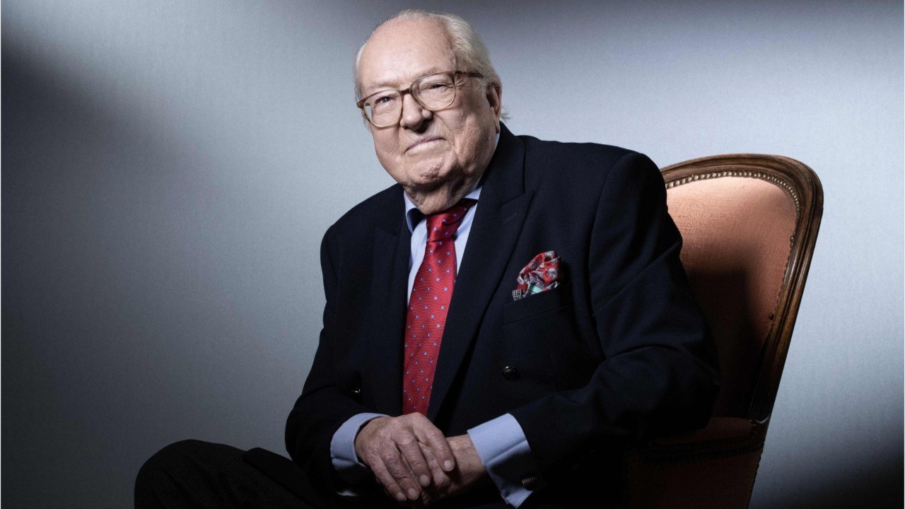 GALA VIDÉO - Jean-Marie Le Pen fan d'Eric Zemmour : sa drôle de comparaison avec Saddam Hussein