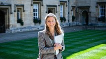 GALA VIDEO - Elisabeth de Belgique étudiante à Oxford : pourquoi elle ne passe pas inaperçue