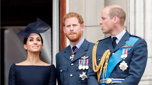 GALA VIDÉO - Le prince William incriminé : ce rôle qu'il a joué dans le départ de Meghan et Harry