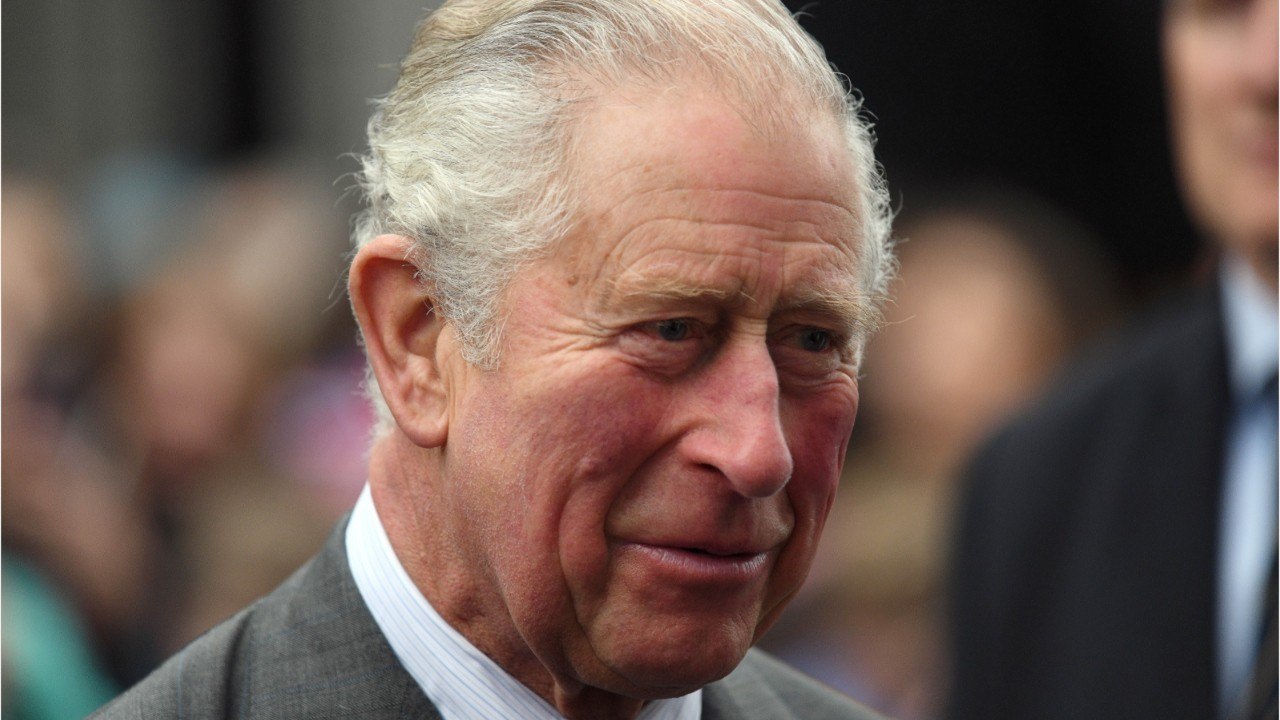 GALA VIDÉO - Le prince Harry sévère avec le prince Charles : il lui met tout sur le dos.