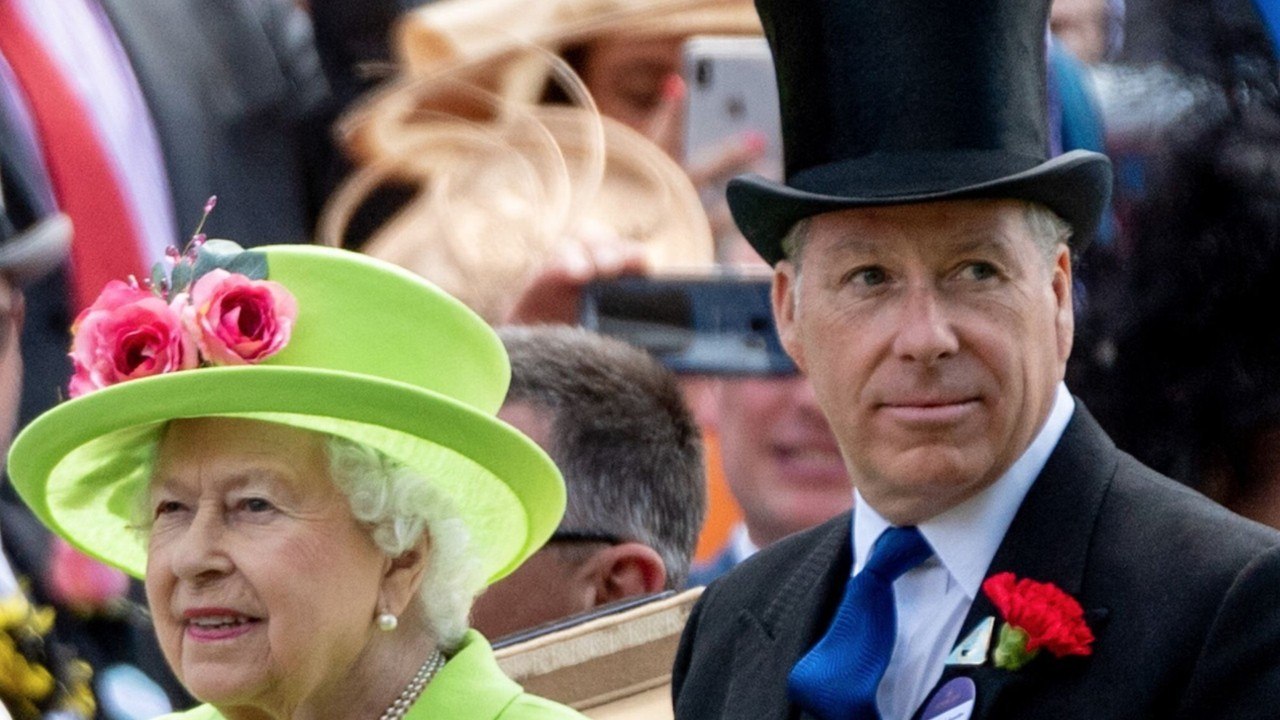 GALA VIDEO - Elizabeth II : qui est David Armstrong-Jones, son unique neveu et fils de la princesse Margaret ?