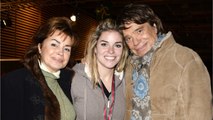 GALA VIDÉO - Bernard Tapie : sa fille Sophie est « là pour lui tous les jours 