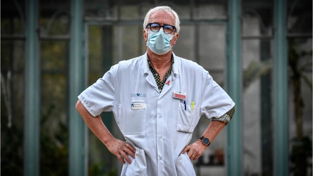 GALA VIDEO - « Pas sorti du chapeau : le Pr Gilles Pialoux rétablit une vérité sur le vaccin