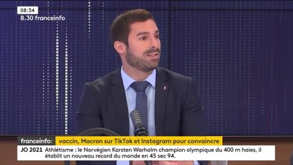 GALA VIDEO - "Le t-shirt ne fait pas le virologue" : Emmanuel Macron moqué après sa vidéo sur TikTok
