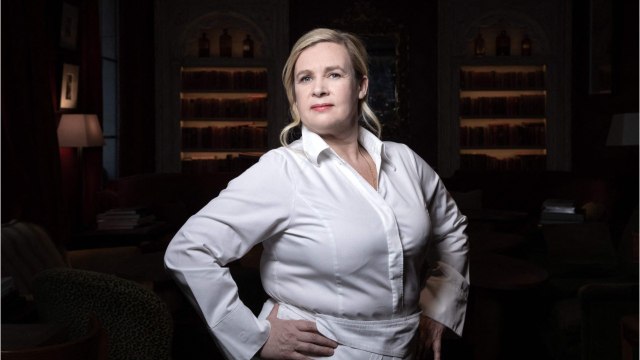 GALA VIDÉO - « Tu vas tellement me manquer : Hélène Darroze émue par le départ de Michel Sarran de Top Chef.