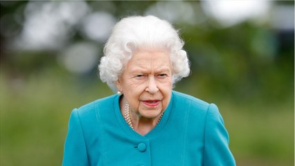 GALA VIDEO - Elizabeth II inquiète pour les siens : elle prend une décision surprenante.