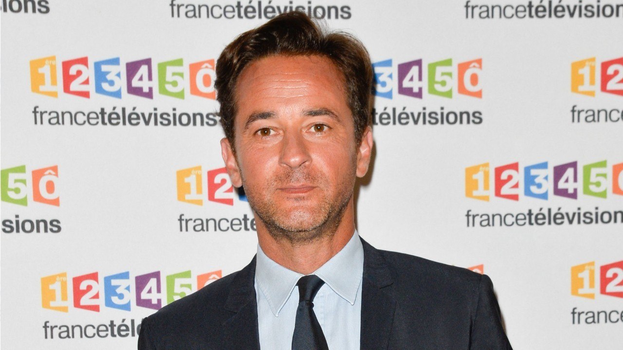 GALA VIDEO - Nathanaël de Rincquesen souffrant : Karine Baste-Régis appelée au pied levé au JT de France 2