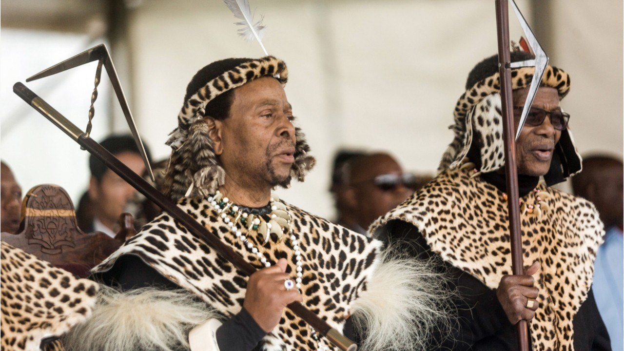 GALA VIDÉO - Roi de Zoulous : pouvoir, argent et famille déchirée… Où en est la guerre d'héritage ?