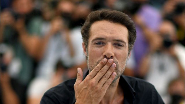 GALA VIDEO - Nicolas Bedos : Je suis un peu comme mon père, blessé et donc susceptible