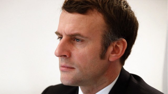 GALA VIDEO - « Une liberté égoïste : Emmanuel Macron charge encore les anti-passe sanitaire.