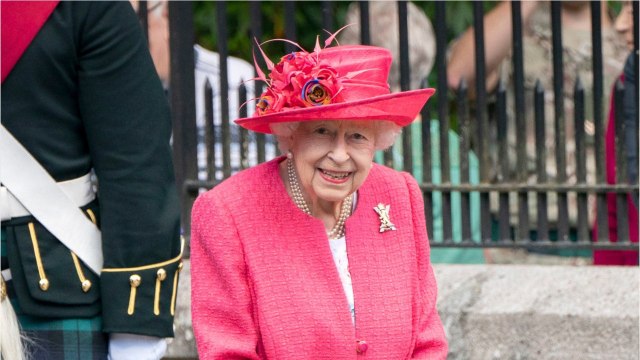 GALA VIDEO - “On ne préfèrerait pas” : l’entourage d’Elizabeth II rechigne à accueillir 2 célèbres invités à Balmoral
