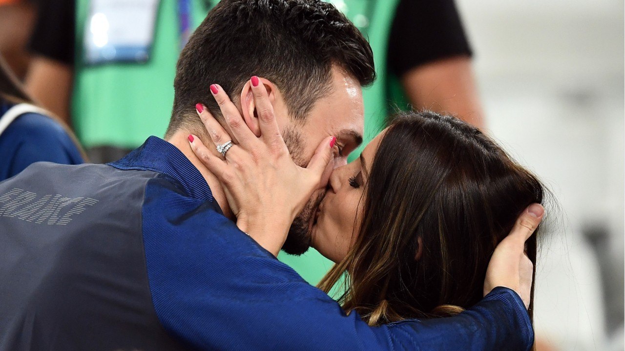 GALA VIDEO - Euro 2021 – Marine, épouse d'Hugo Lloris : « Femme de footballeur, c'est un travail à plein temps " (1)