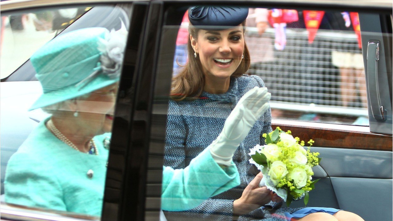 GALA VIDEO – Kate Middleton : ses 1eres vacances décisives avec Elizabeth II à Balmoral