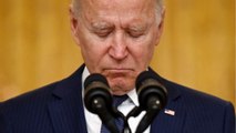 GALA VIDEO - Attentats en Afghanistan : Joe Biden en larmes, Emmanuel Macron présente ses condoléances