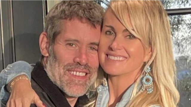 GALA VIDEO - Laeticia Hallyday fiancée : les dessous de la demande en mariage de Jalil Lespert