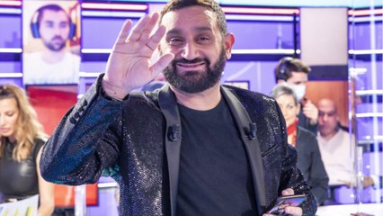 GALA VIDEO - Emmanuel Macron proche de Cyril Hanouna : "Il le consulte régulièrement"