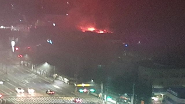 대구 과자 공장에서 불...다친 사람 없어 / YTN