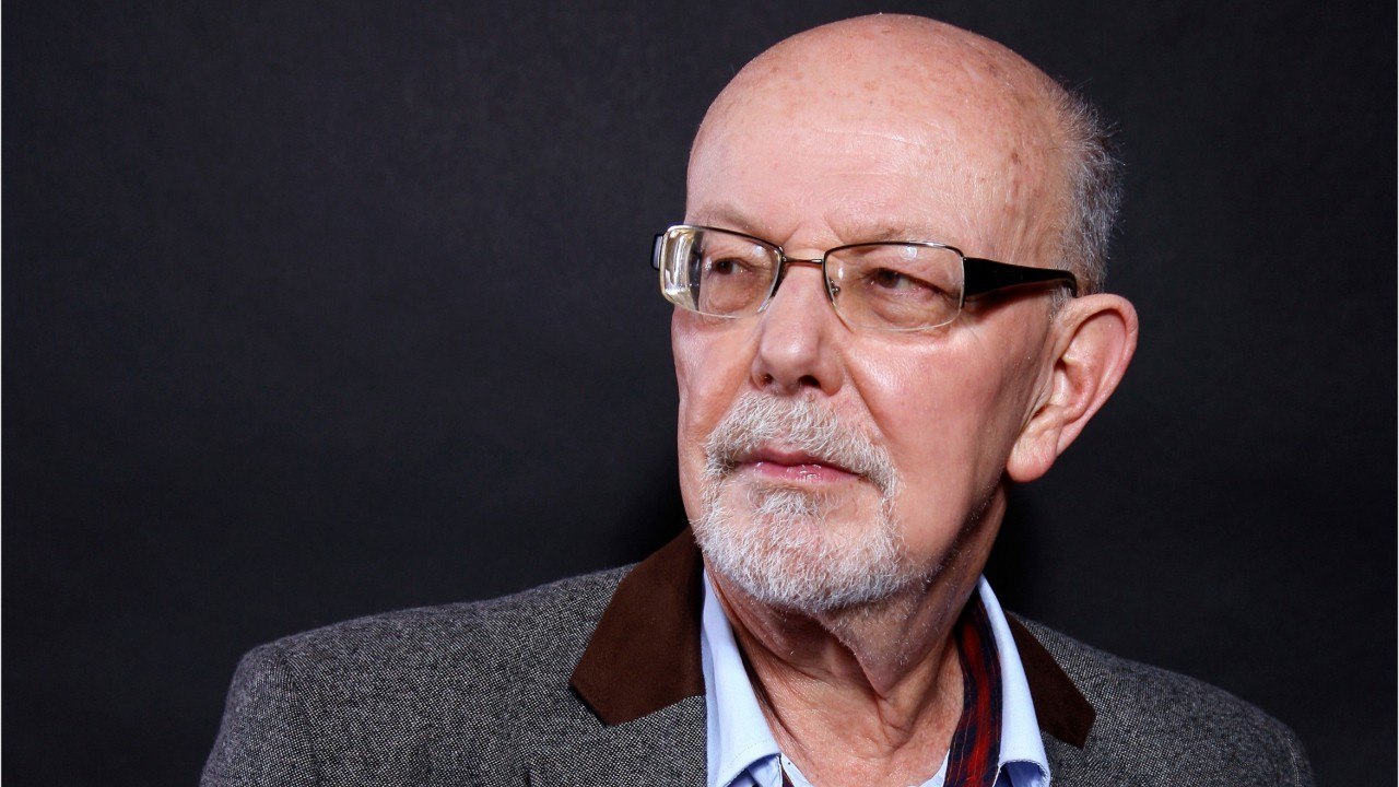 GALA VIDEO - Que devient Jean-François Kahn, le frère d'Axel Kahn ?