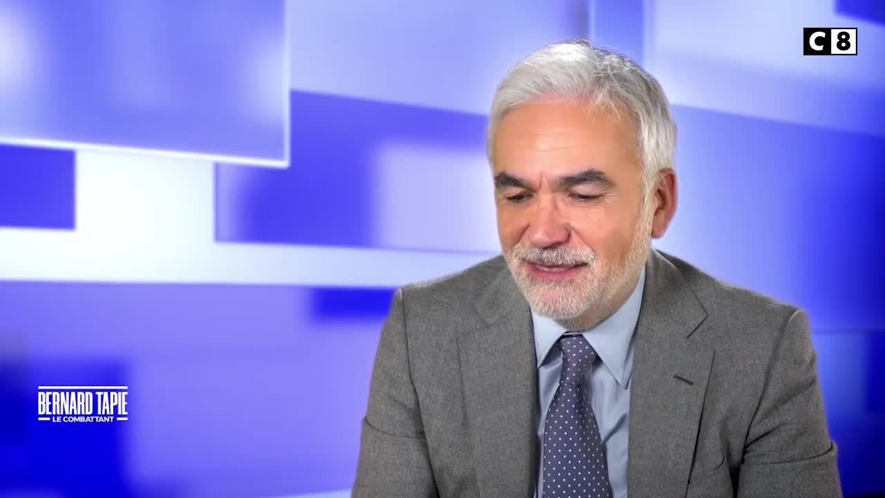 (Exclu) VIDÉO - "Tu me fais chier" : les dessous de la bagarre entre Bernard Tapie et Pascal Praud