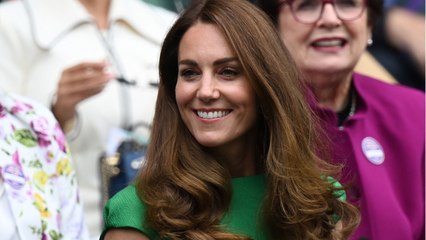 GALA VIDEO - "Une future reine exquise" : Kate Middleton fait déjà de l’ombre à Elizabeth II (1)