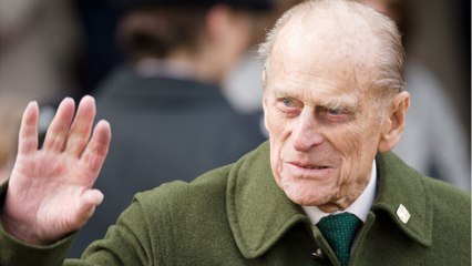 GALA VIDEO - Le prince Philip bientôt honoré à hauteur de 230 millions d'euros