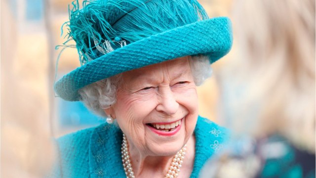 GALA VIDÉO - Elizabeth II « touchée et « émue : ce geste qui la bouleverse.