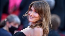 GALA VIDÉO - Carla Bruni se dévoile sans complexe à 53 ans : le cliché qui va faire parler