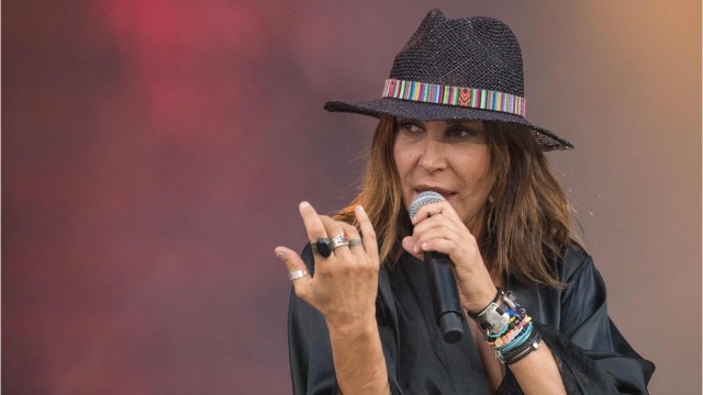GALA VIDEO - « Chut ! : Zazie agacée par Jenifer dans The Voice et elle le fait savoir…