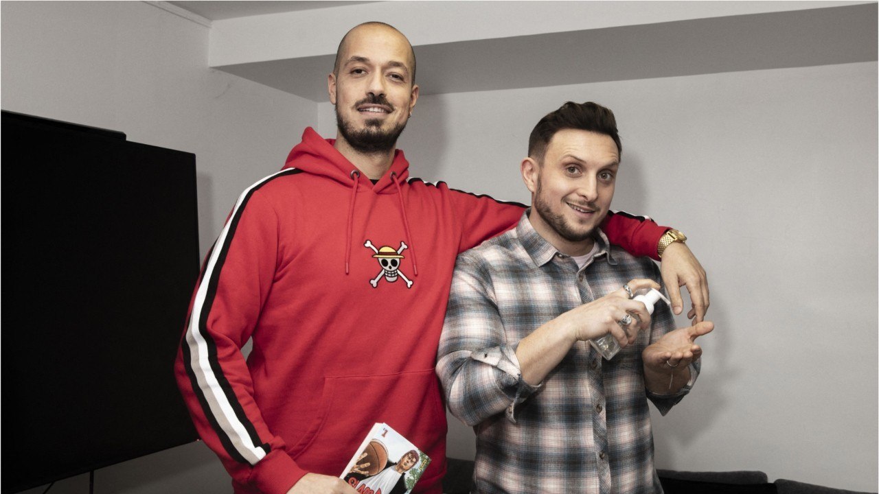 GALA VIDEO - McFly et Carlito en vol avec la patrouille de France : l'un d'eux s'est uriné dessus