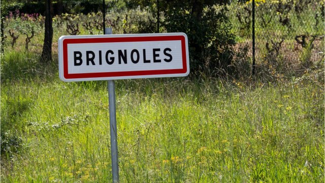 GALA VIDÉO - George Clooney et Amal en toute simplicité : dans le Var, ils font sensation !