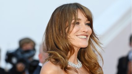 GALA VIDEO - Carla Bruni en duo avec sa fille Giulia : cette vidéo craquante