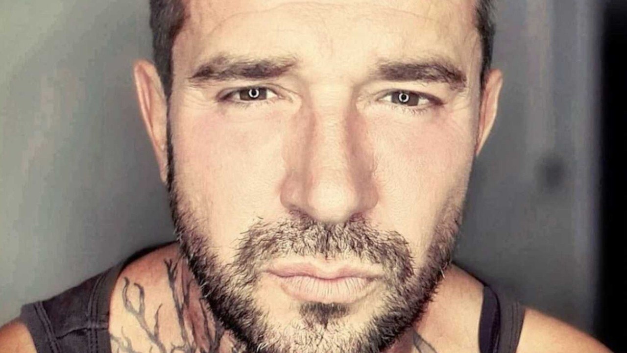 GALA VIDEO – Mathieu (L'amour est dans le pré) : terrible deuil pour l'agriculteur et ami de Karine Le Marchand