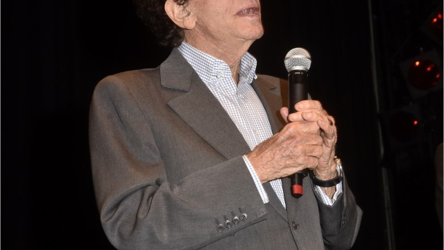 GALA VIDÉO - Jack Lang face aux rumeurs : « Assez de toutes ces histoires