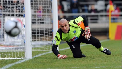 GALA VIDÉO - L’ex-star du foot Christophe Revault est décédé à 49 ans.