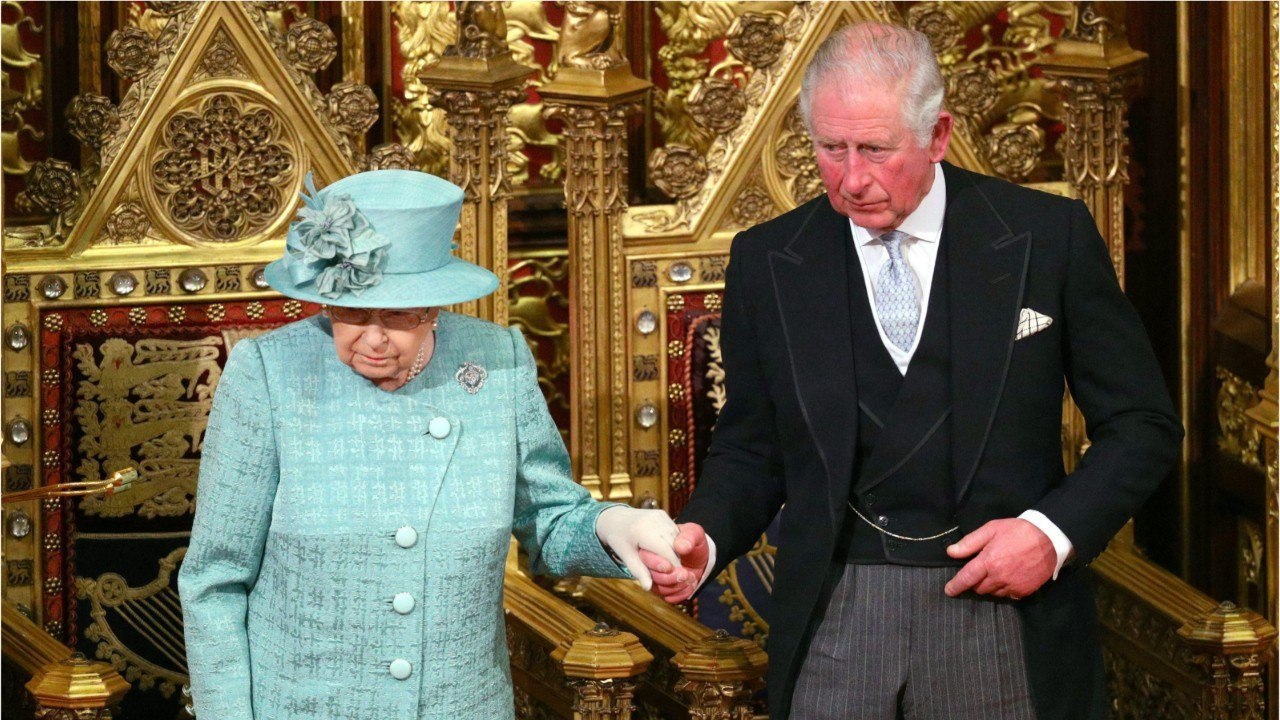 GALA VIDEO - Elizabeth II et le prince Charles : mère et fils réunis pour un événement très spécial.