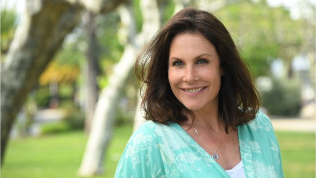 GALA VIDEO - Astrid Veillon en couple : pourquoi elle ne vit plus avec son compagnon