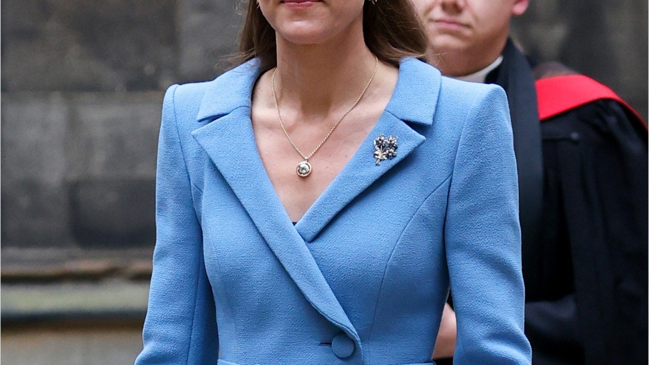 GALA VIDÉO - Kate Middleton : découvrez l’histoire de ses boucles d’oreilles incroyables