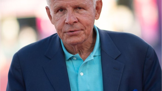 GALA VIDÉO - Patrick Poivre d'Arvor accusé d'avoir violé une mineure : un nouveau témoignage