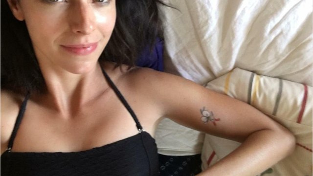 GALA VIDÉO - Lolita Séchan : la fille de Renaud décompresse après son accident