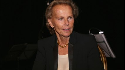 GALA VIDEO - Christine Ockrent : cet énorme salaire qui lui a valu un gros scandale