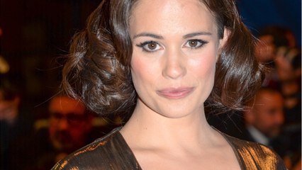 GALA VIDEO - PHOTO – Lucie Lucas entièrement nue : elle ose pour la bonne cause