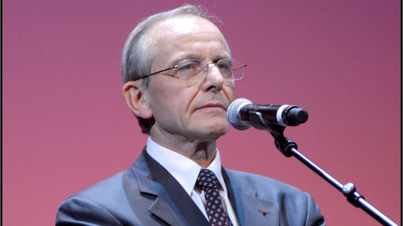 GALA VIDEO - « Il l'a très mal vécu " : Axel Kahn « tourmenté " avant sa mort