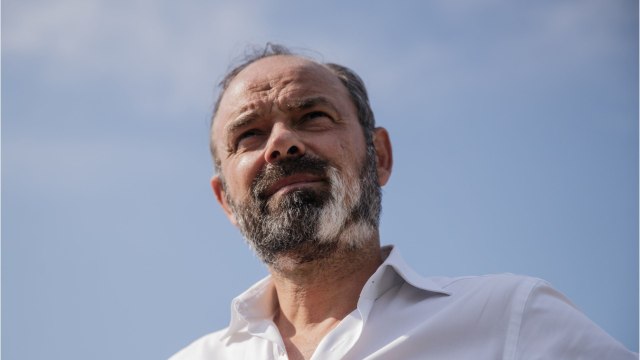 GALA VIDEO - « Pas de photos avec mes enfants : Edouard Philippe explique son choix