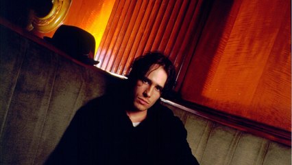 GALA VIDEO - Jeff Buckley : le mystère de sa mort dans la Wolf River