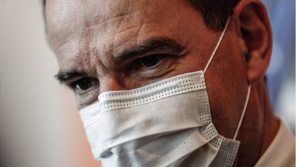 GALA VIDEO - Mais pourquoi Jean Castex reçoit-il des petites culottes ?