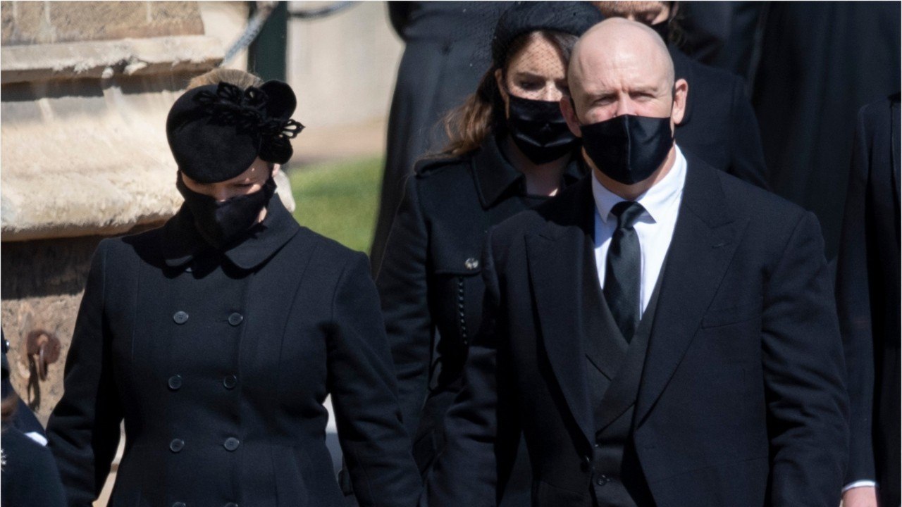 GALA VIDEO - Des funérailles « étranges " : Mike Tindall témoigne sur cette triste journée