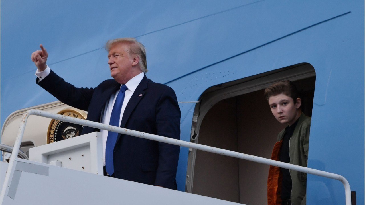 GALA VIDEO - Barron Trump : les chiens des Biden occupent son endroit préféré à la Maison-Blanche