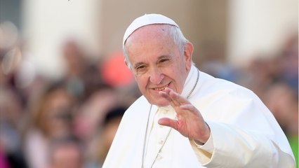 GALA VIDEO - Le pape François opéré du côlon à 84 ans : sa convalescence est encourageante